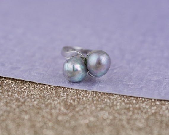 White Gold Ring with Freshwater Pearls - image 7