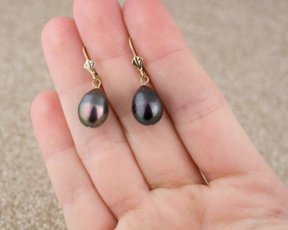 Large black 2024 pearl earrings