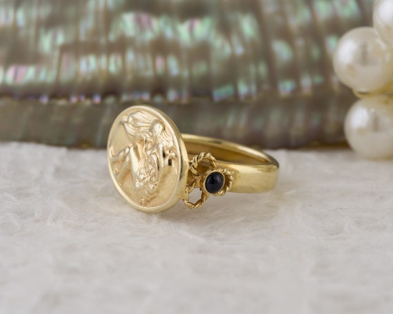 Beautiful Carved Lady Signet Ring with Sapphires - image 3