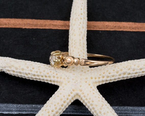 Vintage Diamond Solitaire Ring with Elegant Metal… - image 3