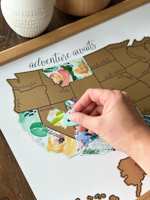 Floral Scratch Off Map - Unique Wedding Gift for Her - Gifts Under 30 - Travel Gift Guide - Gift Ideas for Wife - Graduation Gift for Girls