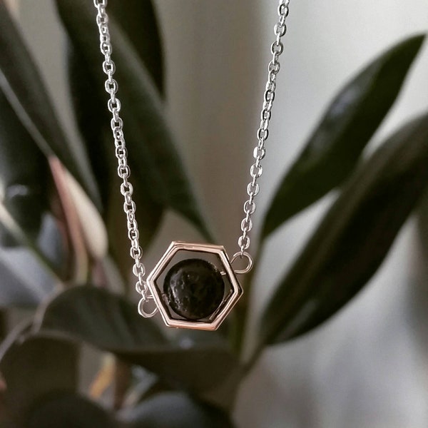 Hexagone + Lave Originale • Diffuseur collier d’huile essentielle • Bijoux en pierre de lave • Collier aromathérapie