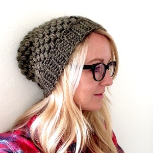 Slouchy beanie, any color, made to order. Usually takes a week to make and send. Rest for men and women. Bild 4