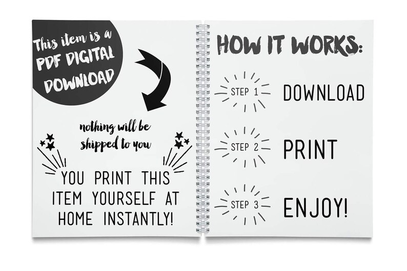 Pode incluir: Uma p&aacute;gina branca com texto preto que explica que este item &eacute; um download digital PDF. O texto diz "This item is a PDF DIGITAL DOWNLOAD" e "nothing will be shipped to you. YOU PRINT THIS ITEM YOURSELF AT HOME INSTANTLY!" A p&aacute;gina tamb&eacute;m tem uma seta preta apontando para a direita. A segunda p&aacute;gina tem texto preto que diz "HOW IT WORKS: STEP 1 DOWNLOAD STEP 2 PRINT STEP 3 ENJOY!"