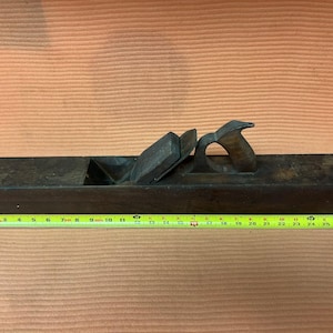 28&quot; Antique wood jointer plane   FREE SHIPPING