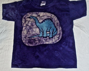 Batik T-shirt with Brontosaurus Pattern