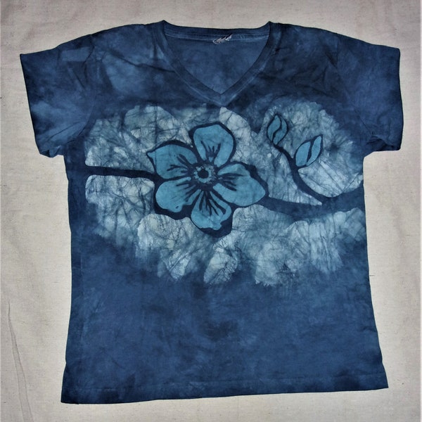 Batik Woman's T-shirt with Flower