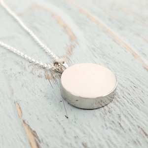 Ash Urn Circle Pendant Necklace in 925 Sterling Silver with Multiple Chain Lengths and Free Custom Engraving