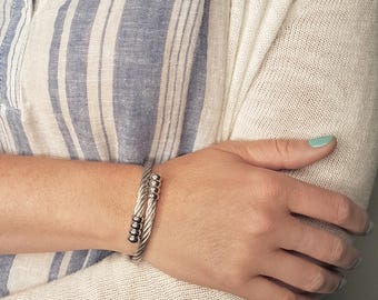 Women&#39;s Urn Bracelet in Hypoallergenic Silver Braided Stainless Steel with Personalized Engraving and Gift Wrap Available