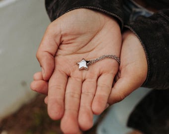 Sterling Silver Star Cremation Necklace: Custom Engraved Ash Urn Pendant -  Pet Memorial