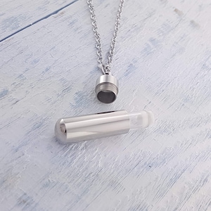 50mm Bullet Shaped Cross Cremation Urn Necklace In Stainless Steel Cremation Urn - Foto 6