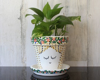 Plantera de cara - La maceta pintada de terra - Maceta de terracota blanca, jardinera con drenaje