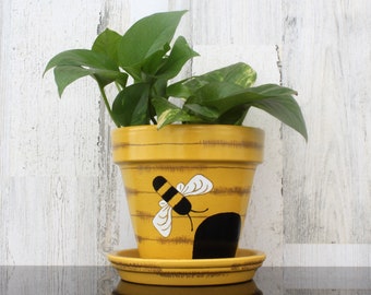 Painted Bee Hive Planter Pot/Yellow Flower Pot With Drainage and Saucer/6 Inch Cute Plant Pot