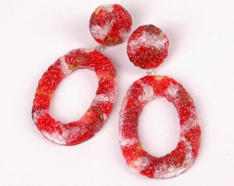 Chunky loop earrings, red marbled, stainless steel clips