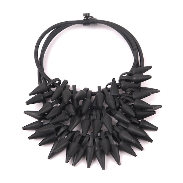 DARK spike necklace