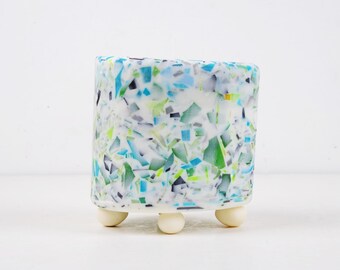 TERRAZZO clumsy vessel, size M, with pebble feet, turquoise