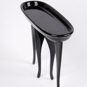 Oval dish on 8 slim legs, S, black image 8