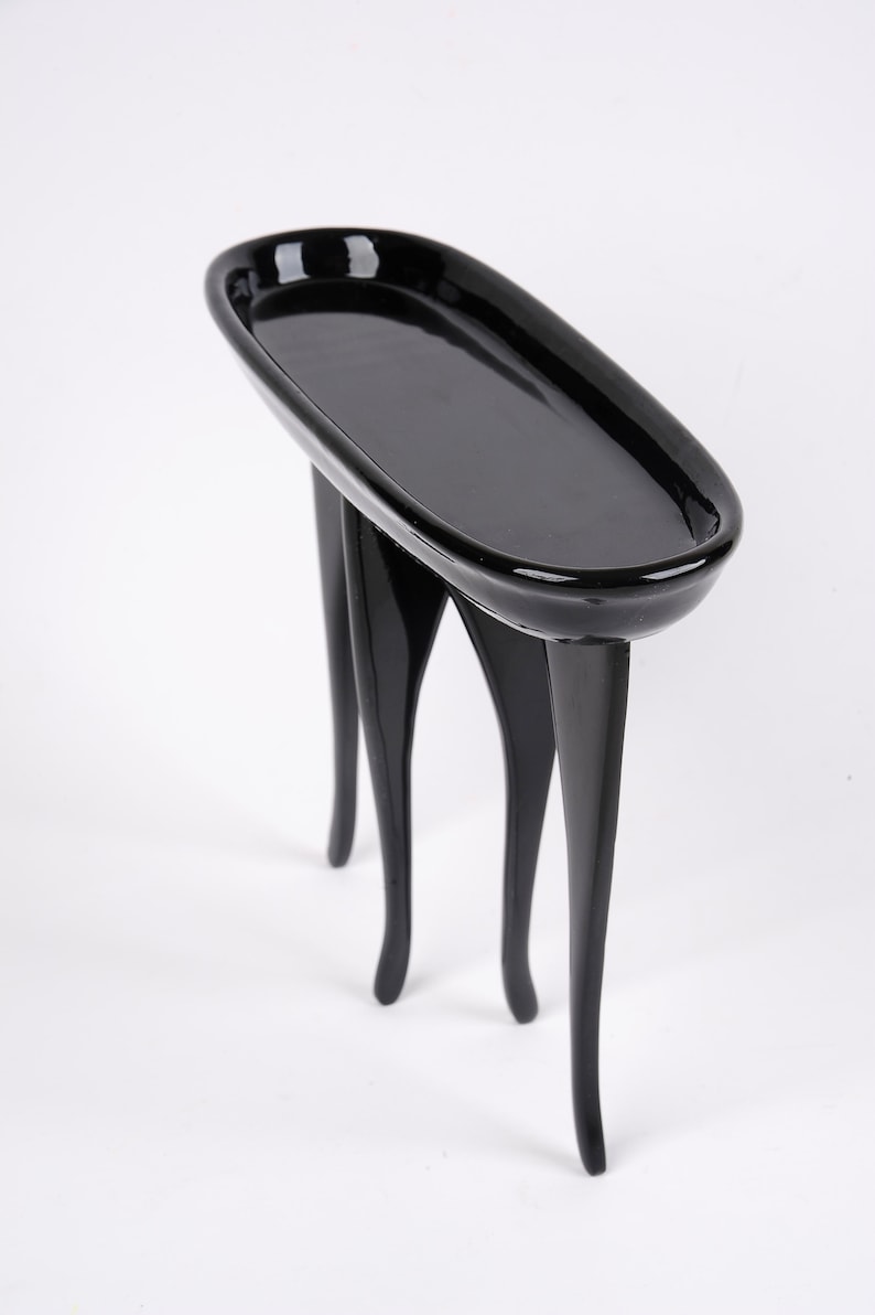 Oval dish on 8 slim legs, S, black image 8