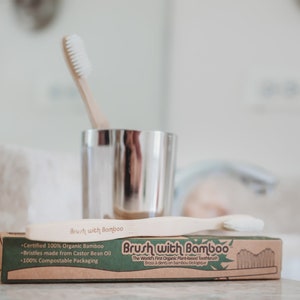 Plant Based Toothbrush - Vegan Toothbrush - Brush with Bamboo - Natural Tooth Paste - Tooth Powder - Biodegradable - Compostable - Green
