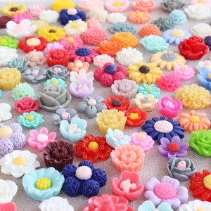 BESTSELLER Small Mixed Flower Thumbtacks, Mix Wild Flower Pushpin, Large Variety Floral Push Pin Set, Pretty Flower Pushpins, Ships Fast image 4