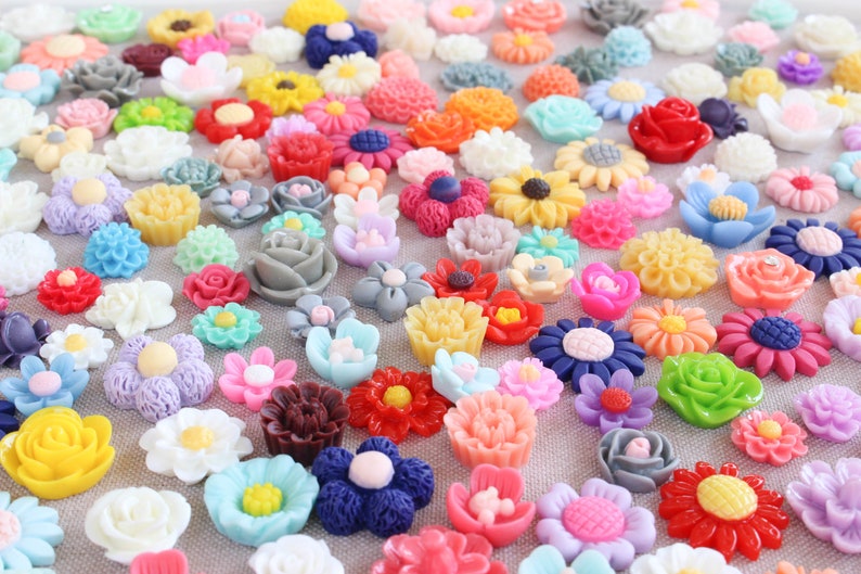 BESTSELLER Small Mixed Flower Thumbtacks, Mix Wild Flower Pushpin, Large Variety Floral Push Pin Set, Pretty Flower Pushpins, Ships Fast image 4