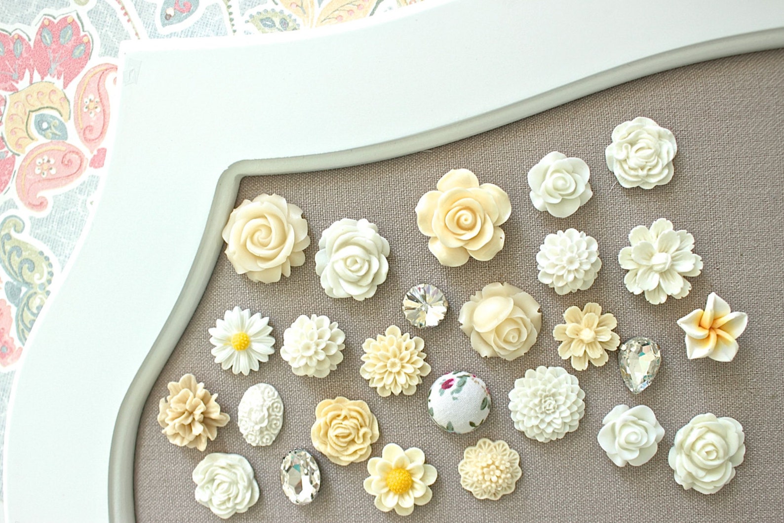 Ivory Thumbtacks White Pushpin Set Office Bulletin Board Etsy