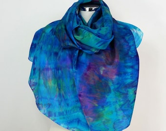 Pañuelo de seda azul Atolón Chal de seda azul púrpura Pañuelo de seda para mujer Pareo de playa de seda azul Pañuelo azul púrpura Regalo de cumpleaños para ella Regalo para la esposa