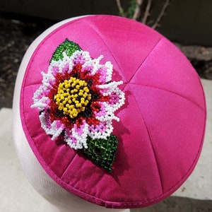 Woman&#39;s Pink Kippot