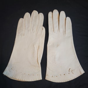 Vintage 1940&#39;s-50&#39;s White Leather Gloves