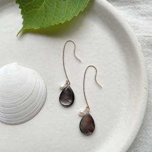 Black Mother of Pearl  Earrings, Black Mother of Pearl Long Drop Earrings, Pearl Earrings, Long Drop Earrings, Black and White Earrings