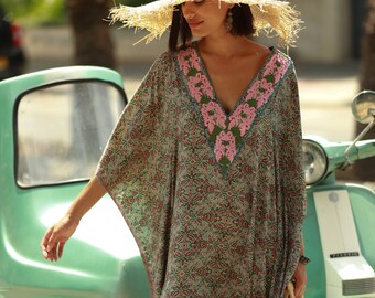 Turquoise & Pink Embroidered Kaftan Dress, Oversize V-Neck Boho Chic Caftan Dress, Summer Vacation Hippie Plus size Maxi Dress