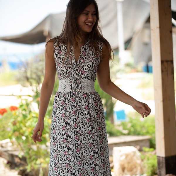 Cream Boho Chic Summer Maxi Dress, Urban Evening Dress, Unique Sleeveless High Waist Lace "Mango Dress"