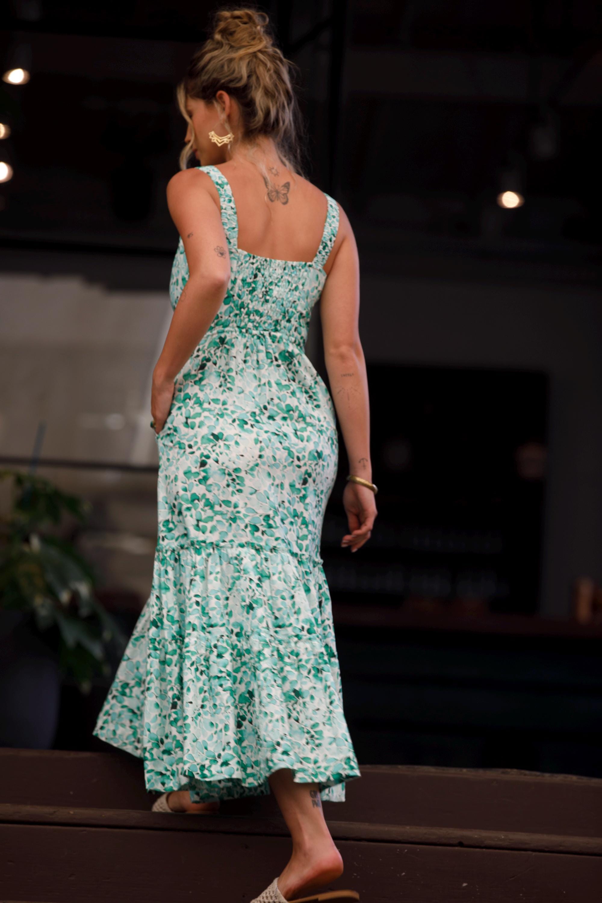 halter a line maxi dress tiered Ivory Pink Chiffon A-line V-neck Color:SAND FLORAL draping fabric enhances the x-launchdate:August 26 – remove-finalsaletagsLDW