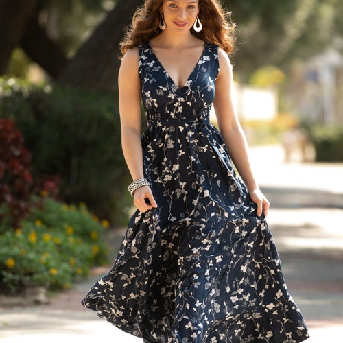 graduation dresses halter Long A-line Halter Backless Formal Graduation Prom Dresses with Pockets