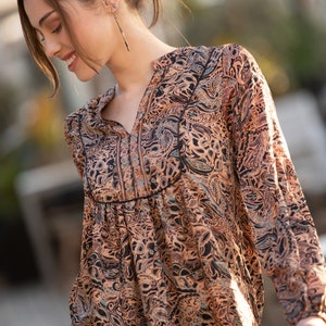 Boho Chic Ethnic Puffed Sleeves Loose Top for Women, Urban Casual Long Sleeves Paisley Print Blouse