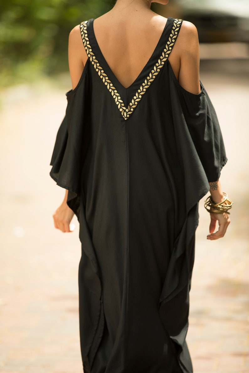 kaftan black and gold