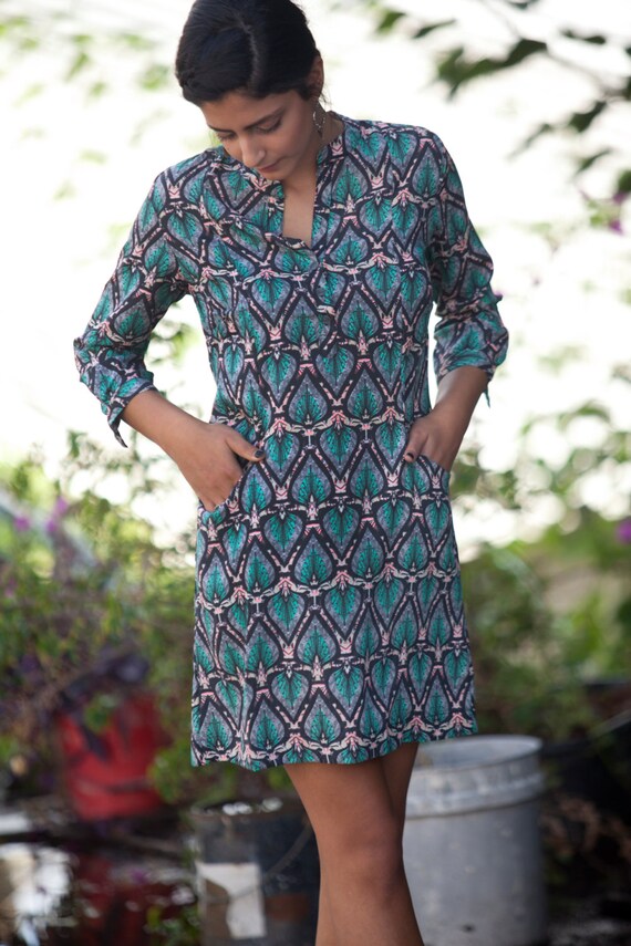 Robe tribal femme sale