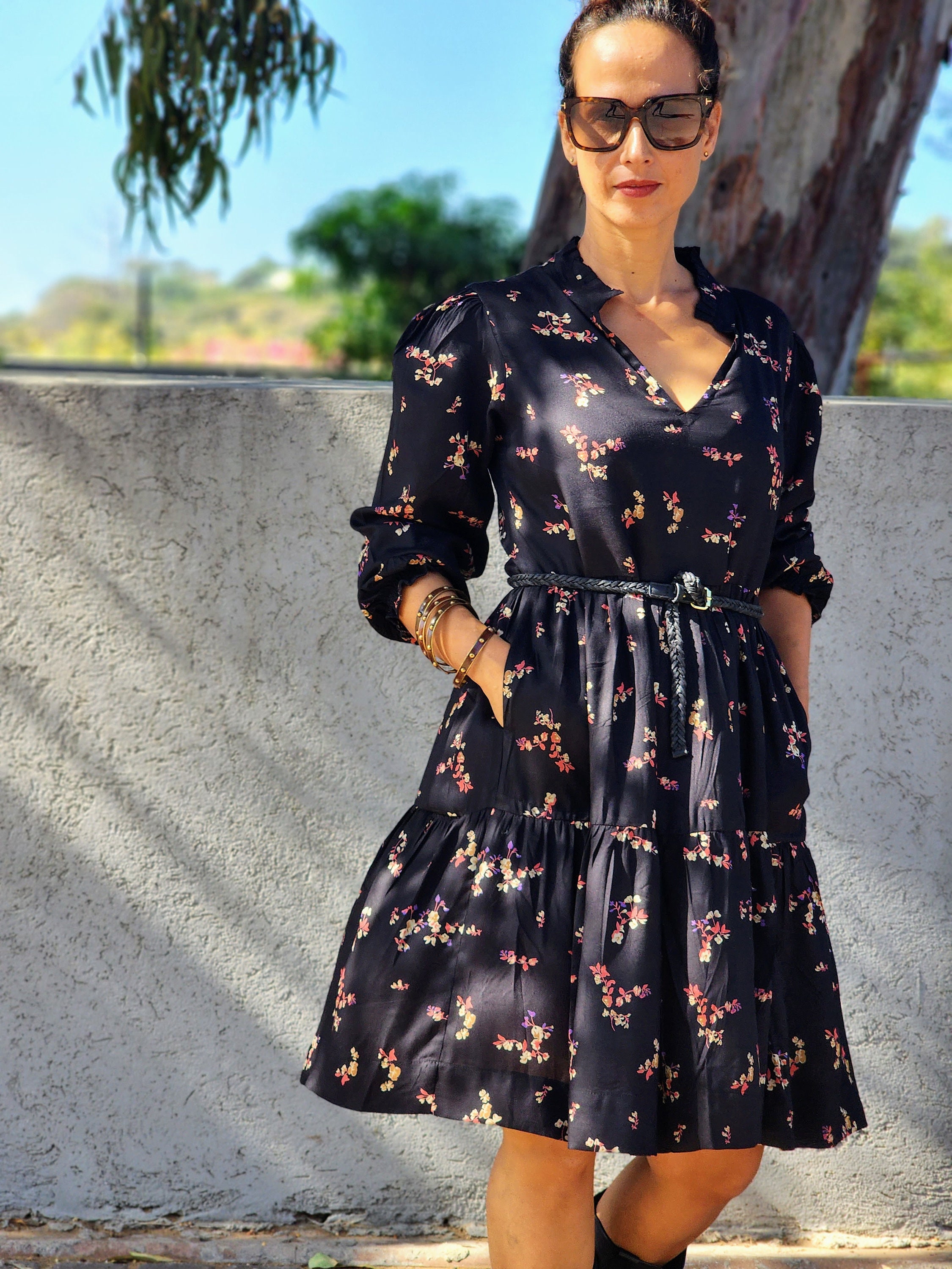Black Floral Knee Length Long Sleeves Winter Dress, V-neck