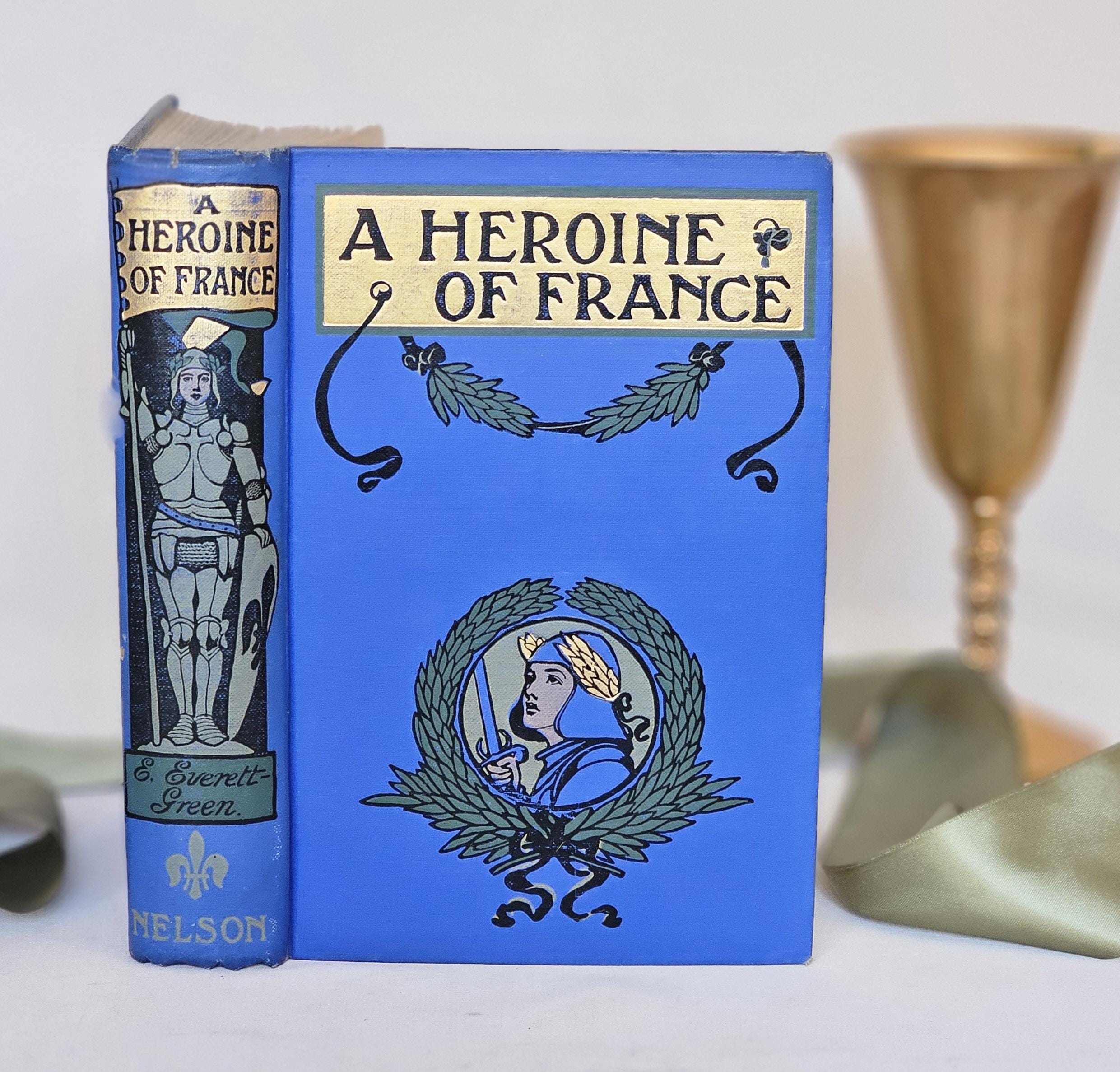 French Nelson Book - Etsy