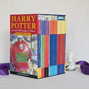 2004 Collector's Harry Potter Five Book Set / Vintage Paperbacks in Slipcase Box
