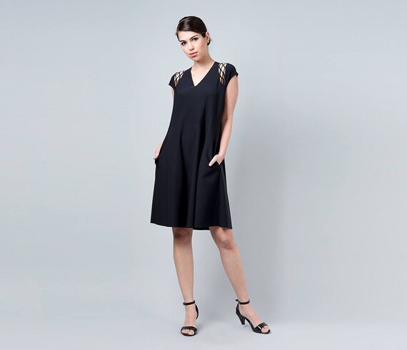 black tunic dress with pockets