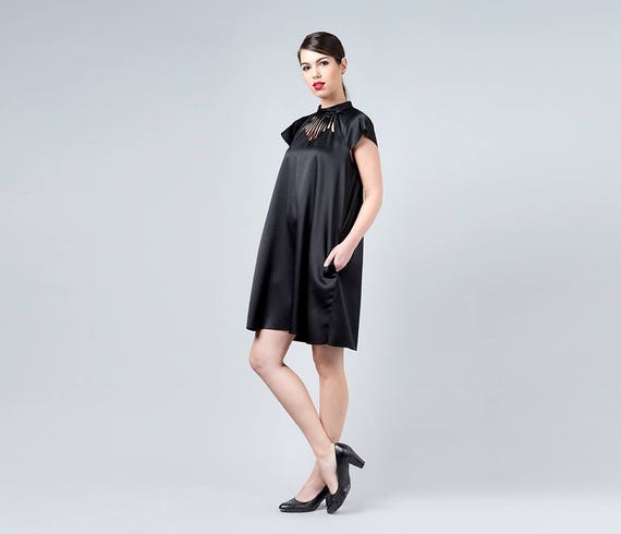 white christmas dresses Lavish Laser Cut Zip Dress Black / L (US 6)