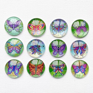 WHIMSICAL BUTTERFLY MAGNET Set of 12 One Inch Round Glass Dome Birthday Mom Gift Thanks Friend Relative