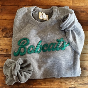 Custom Embroidered Sweatshirt | Personalized Vintage-like Sweatshirt | Customized Vintage Inspired Embroidered Felt Sweatshirt | Custom Text