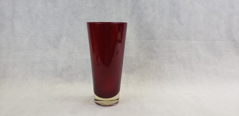 Large Empoli Cranberry Glass Vase image 3