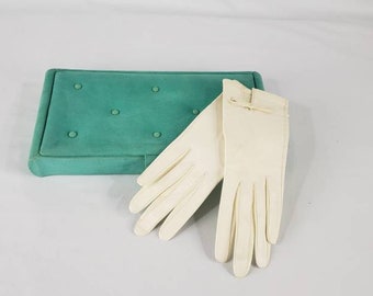 Ladies Glove Box with Gloves