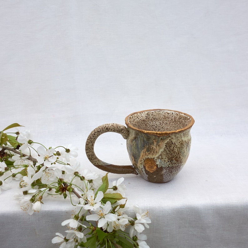 Mug en céramique, mug en argile fait main, cadeau pour les amateurs de café, Wabi Sabi Home, vaisselle en grès, créée par un artiste avec 20 ans d'expérience, 220 ml/8 oz H