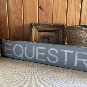 Enseigne équestre, décoration équestre, bois de grange, enseigne de cheval, décoration de cheval, enseigne rustique, équine, fait main, 36 x 6 po READY 2 SHIP
