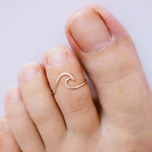 wave ring toe rings/wave toe ring sterling silver gold filled/surf/ocean wave ring/silver toe ring/surfer girl/toe wave ring/beach jewelry