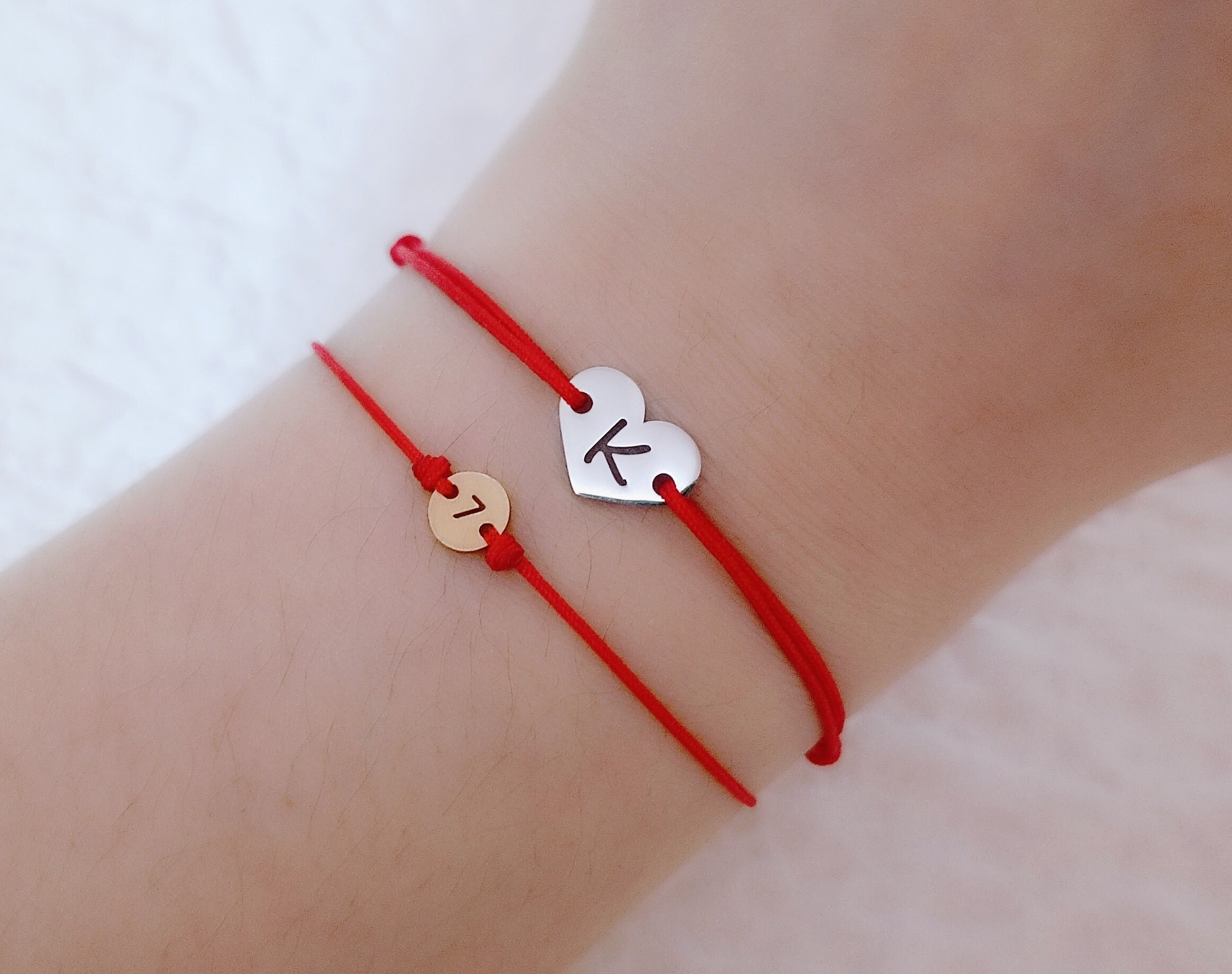 LAMIBEE Initial Bracelet Letter E, Dark Red Protection with Heart Initial  Bracelet, Matching String for Couples, Gift for Women, Men